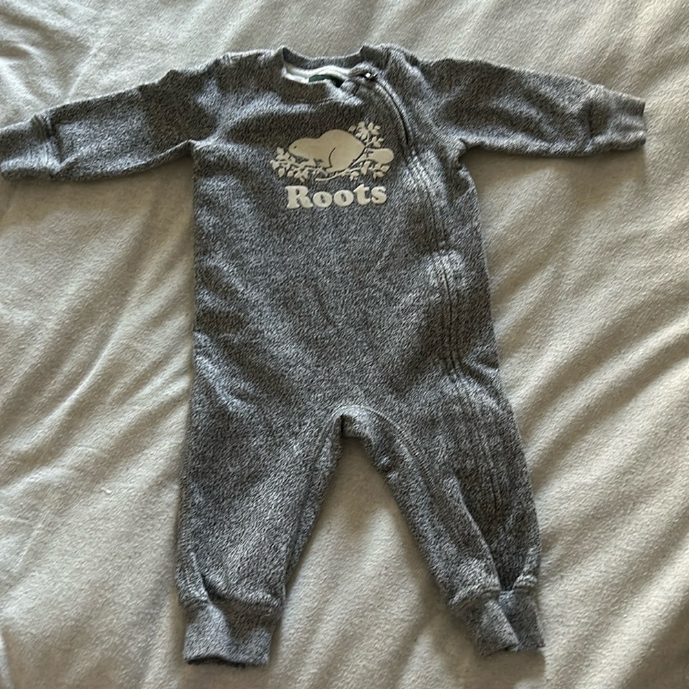 Roots baby one piece 6-12 months